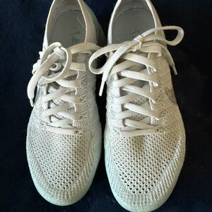 Light Gray/light blue women’s vapor max Nike Knit Sneakers